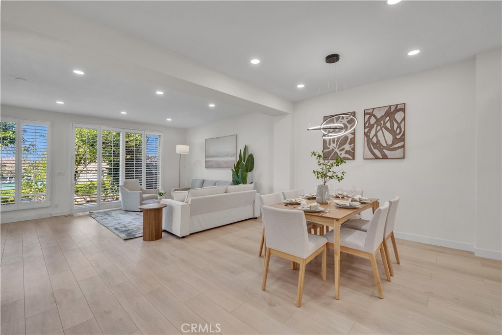 21 Lakefront Irvine, CA 92604 - Photo 4 of 39