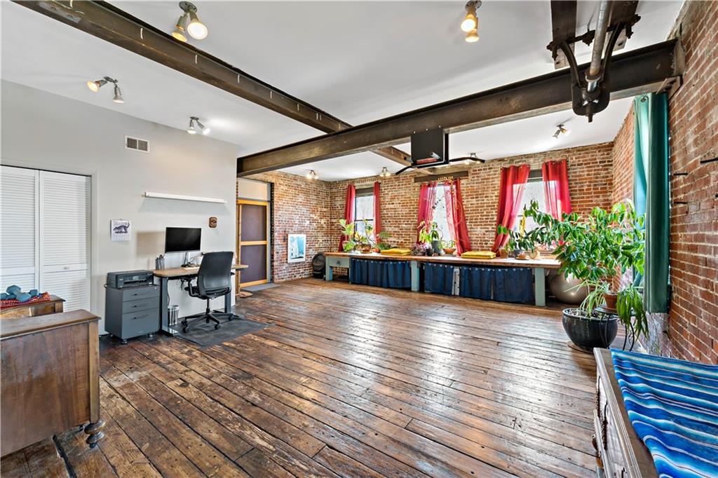 131 Beam Way Pittsburgh, PA 15211 - Photo 22 of 50 a view of a living room and dining room