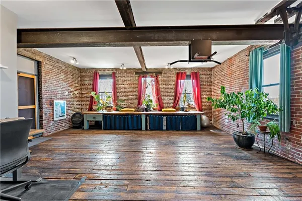 $650,000 | 131 Beam Way, Pittsburgh, PA 15211