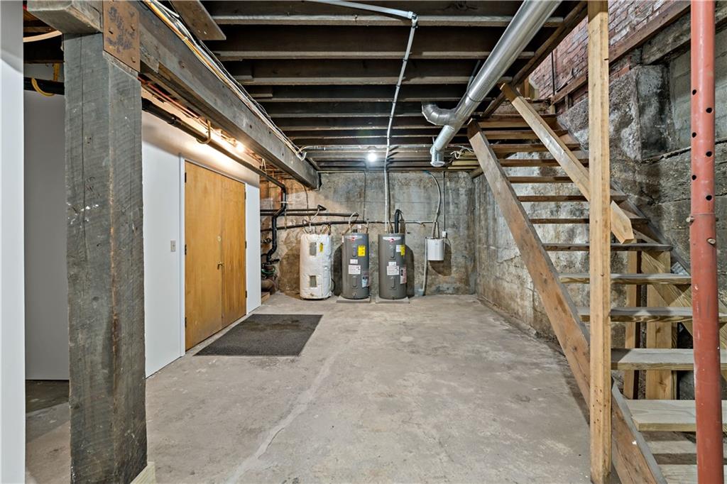 131 Beam Way Pittsburgh, PA 15211 - Photo 39 of 50 a view of an empty room with wooden floor