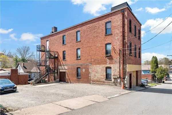 $650,000 | 131 Beam Way, Pittsburgh, PA 15211