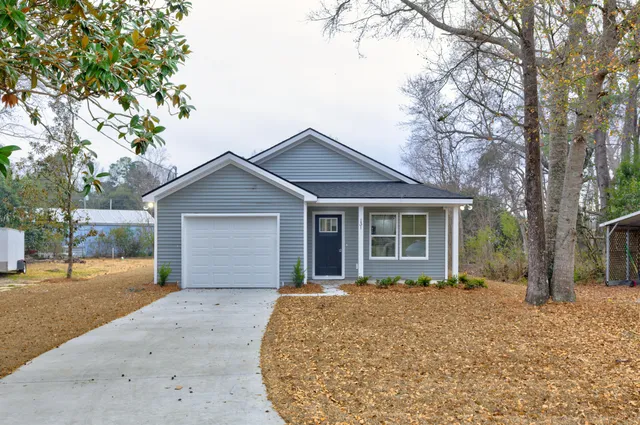 $350,000 | 131 County Rd S-18-409, Summerville, SC 29483