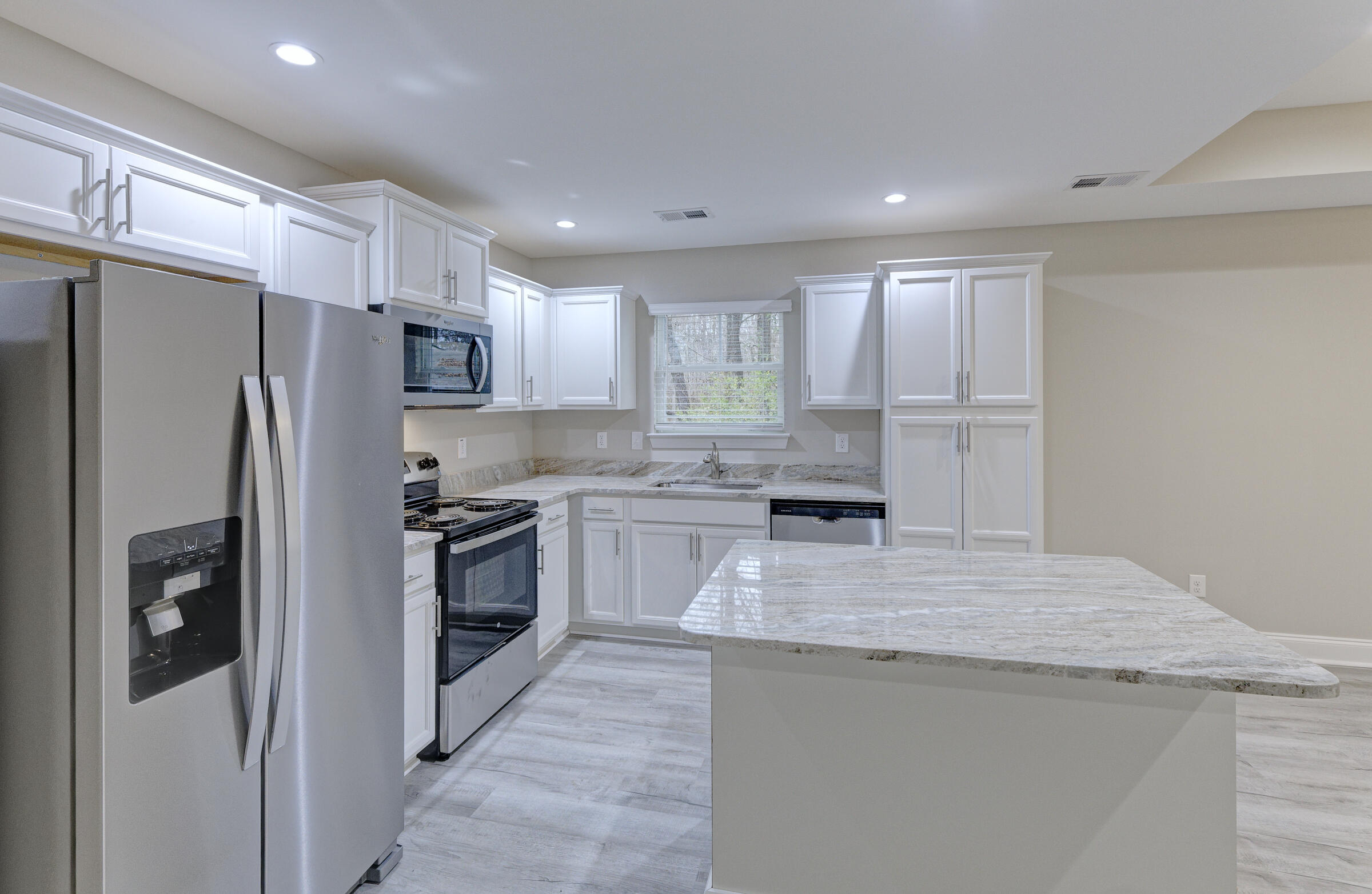 131 County Rd S-18-409 Summerville, SC 29483 - Photo 25 of 43 _MG_3753_DxO_4_DxO_5_DxO_Nik_DxO