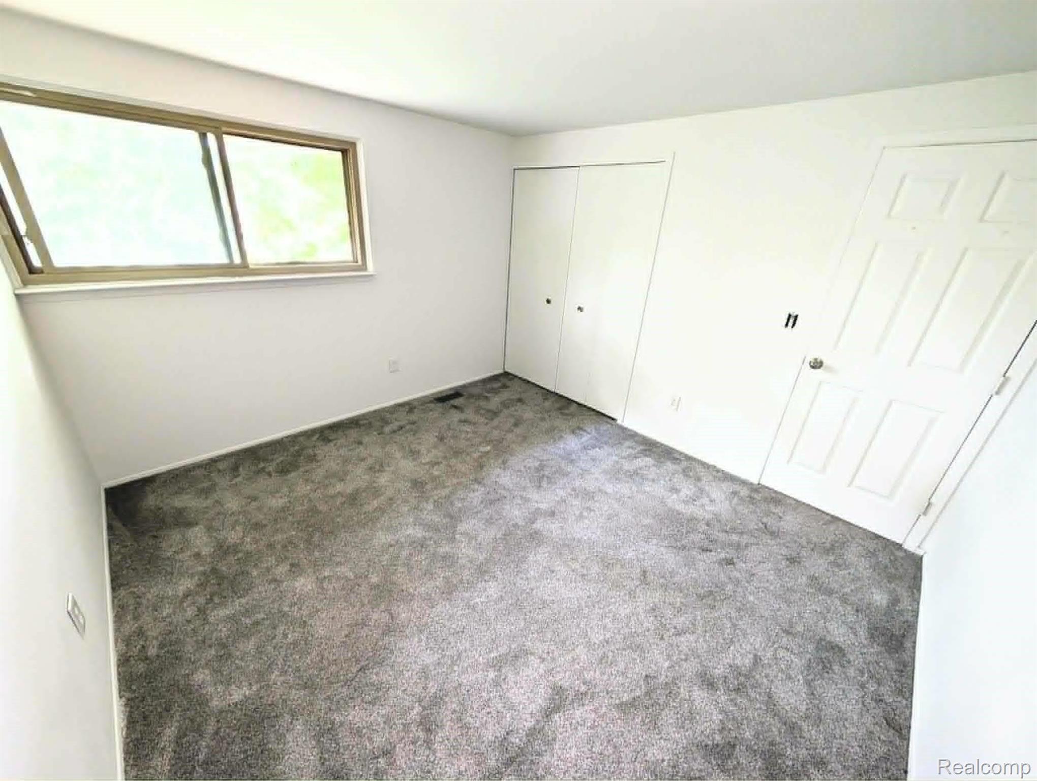 616 Rickett Road Brighton, MI 48116 - Photo 16 of 22 016_beyc6a540a40e9ec0.jpg