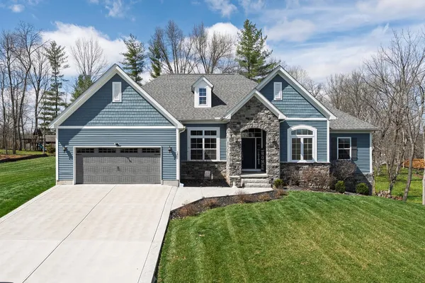 $700,000 | 1401 Aqua Vista Drive, Lawrenceburg, IN 47025