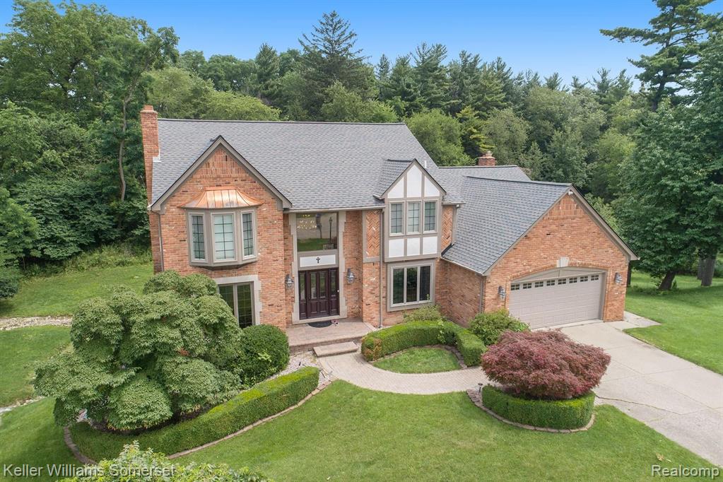 1856 Bromley Lane Rochester Hills, MI 48306 - Photo 1 of 41