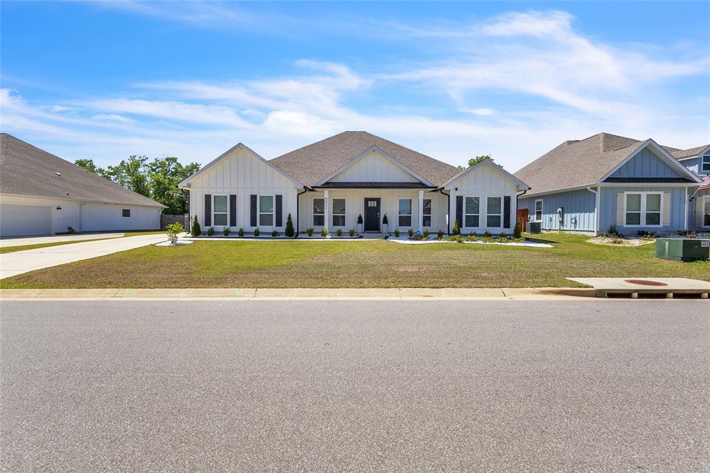 5531 Blake Lane Milton, FL 32571 - Photo 2 of 47
