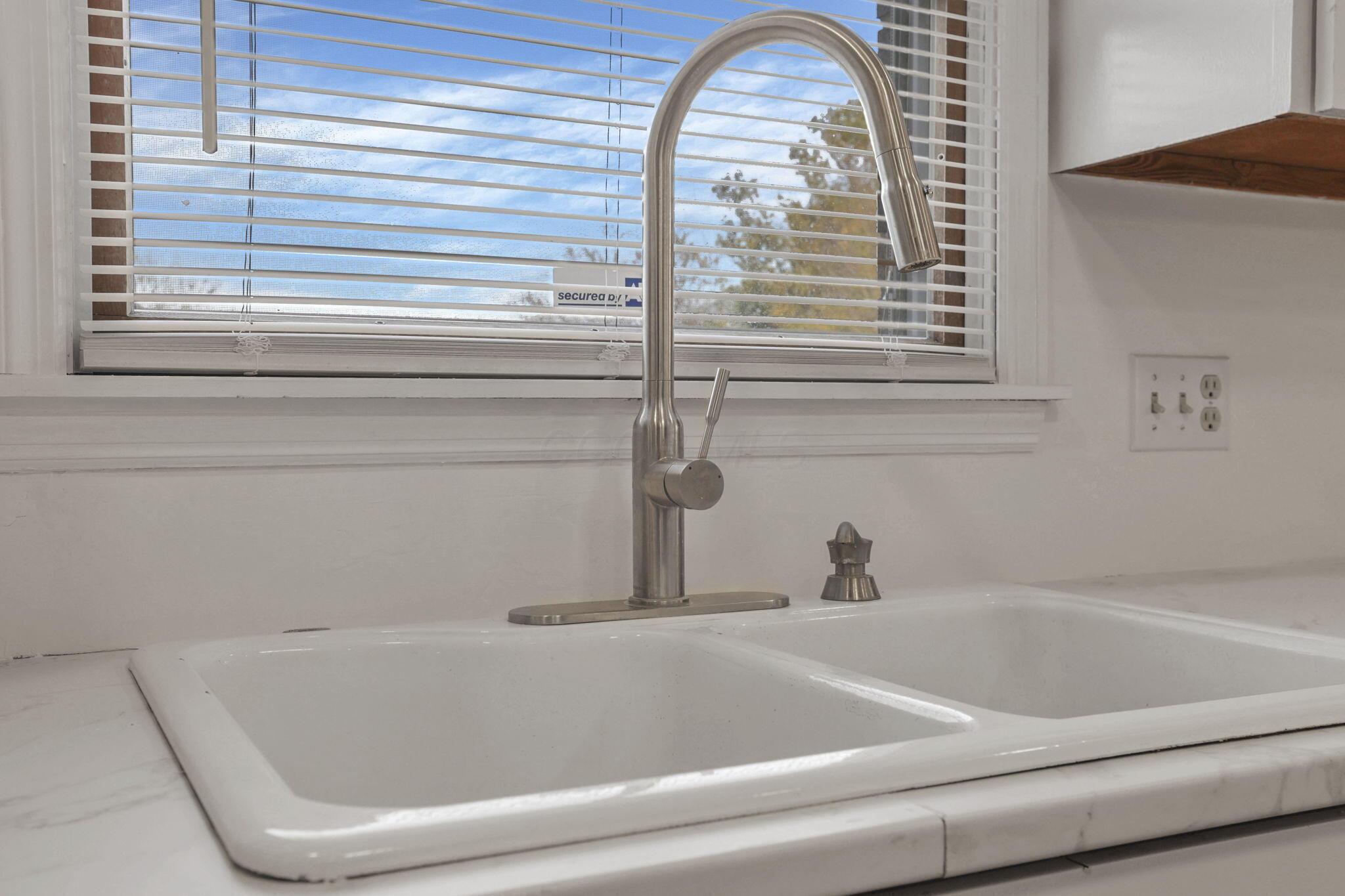 638 Three Mile Road Urbana, OH 43078 - Photo 15 of 55 Kitchen Sink Window
