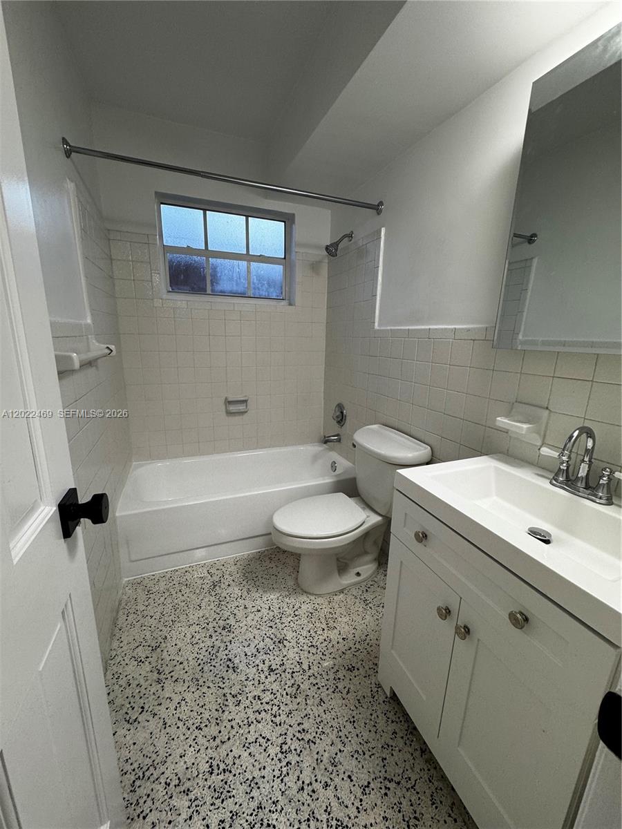 2725 Southwest 25th Street, Unit 1 Miami, FL 33133 - Photo 9 of 12