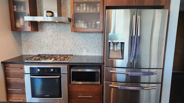 $3,700 | 300 Bowie Street, Unit 1305, Austin, TX 78703