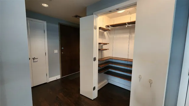 $3,700 | 300 Bowie Street, Unit 1305, Austin, TX 78703