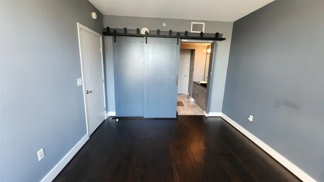 $3,700 | 300 Bowie Street, Unit 1305, Austin, TX 78703