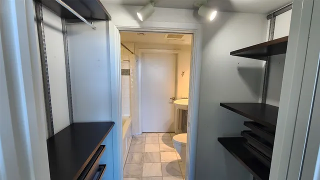 $3,700 | 300 Bowie Street, Unit 1305, Austin, TX 78703