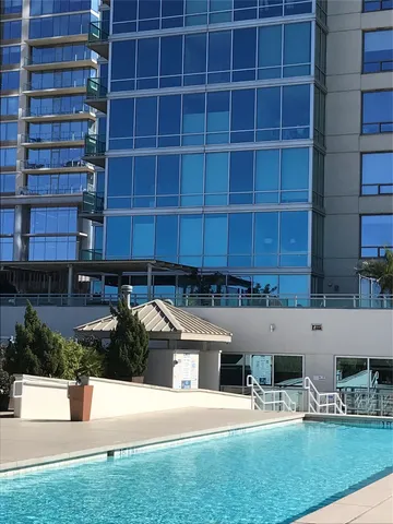 $3,700 | 300 Bowie Street, Unit 1305, Austin, TX 78703