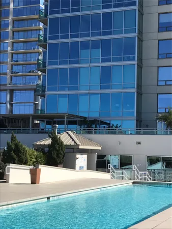 $3,200 | 300 Bowie Street, Unit 1305, Austin, TX 78703