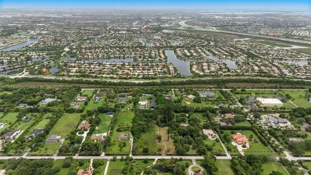 $1,699,000 | 14020 Mustang Trail, Southwest Ranches, FL 33330