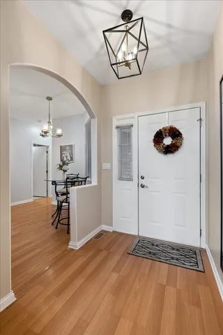 $335,000 | 56 West Briarwood Drive, Streamwood, IL 60107