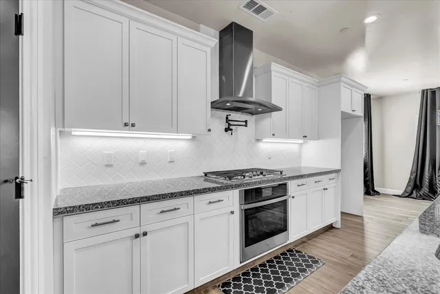 $795,990 | 1684 West Berkshire Lane, Hanford, CA 93230