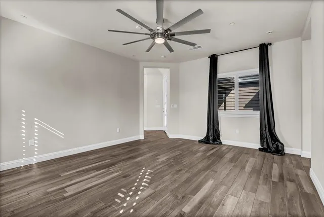 $795,990 | 1684 West Berkshire Lane, Hanford, CA 93230