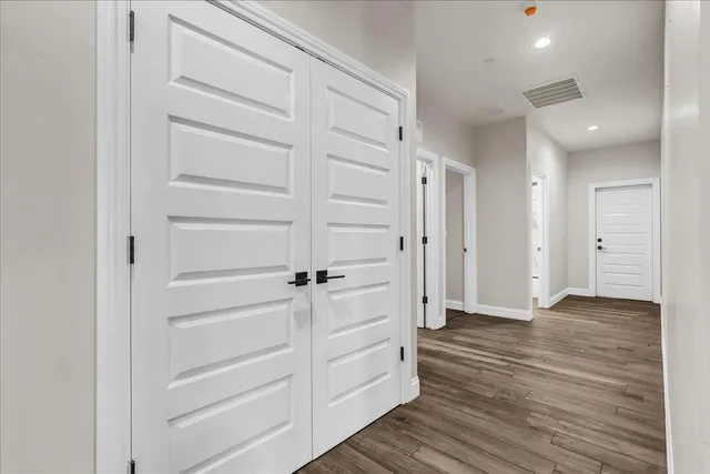 $795,990 | 1684 West Berkshire Lane, Hanford, CA 93230