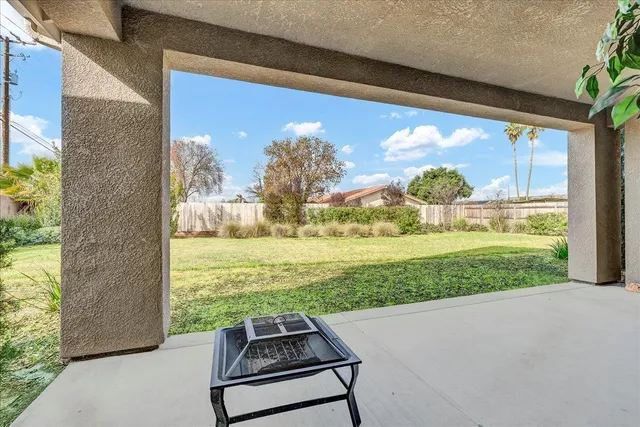 $795,990 | 1684 West Berkshire Lane, Hanford, CA 93230