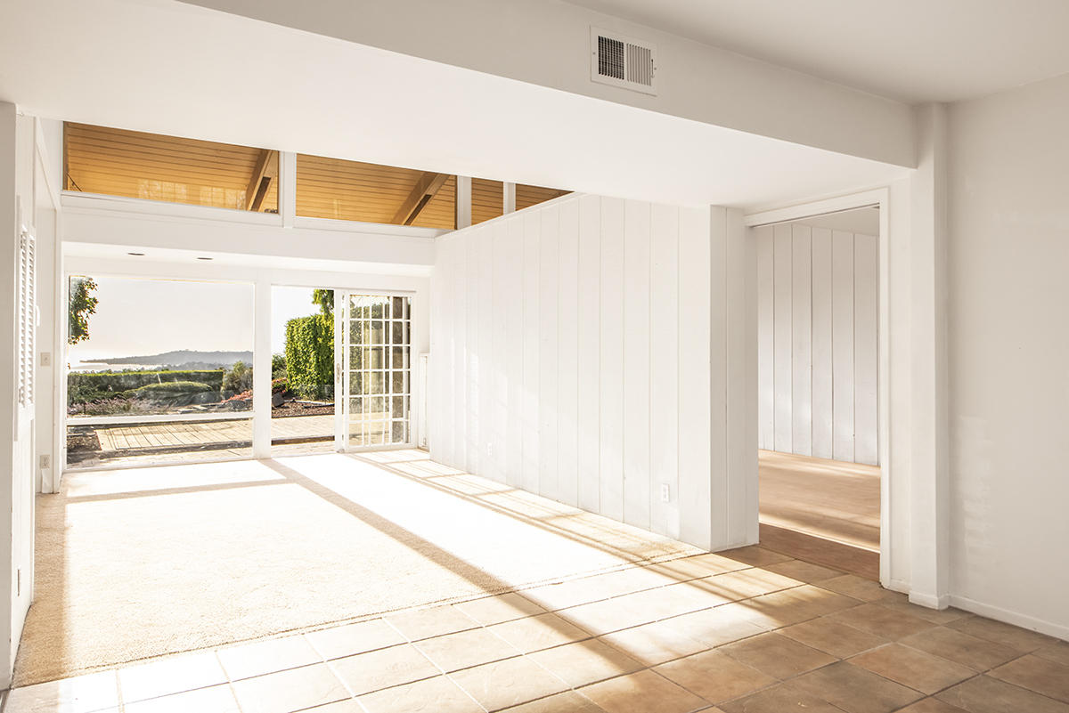 347 Ridgecrest Drive Montecito, CA 93108 - Photo 7 of 10 a view of an empty room and window