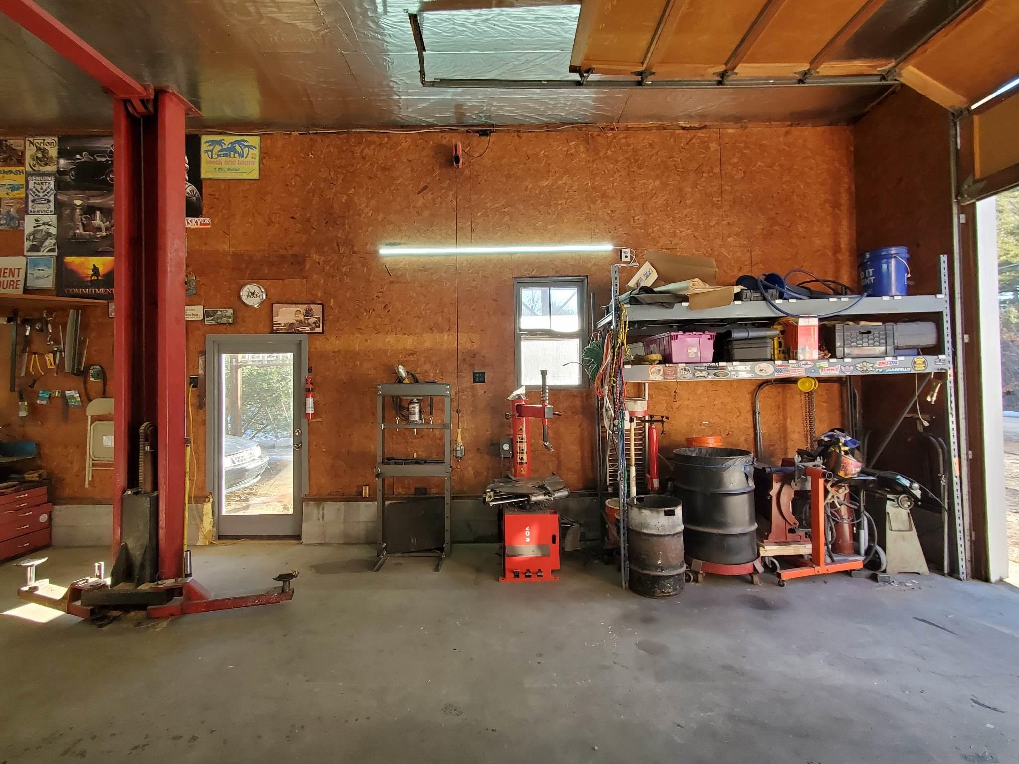 805 Bachelder Road Pembroke, NH 03275 - Photo 19 of 30 Gallery Image 19