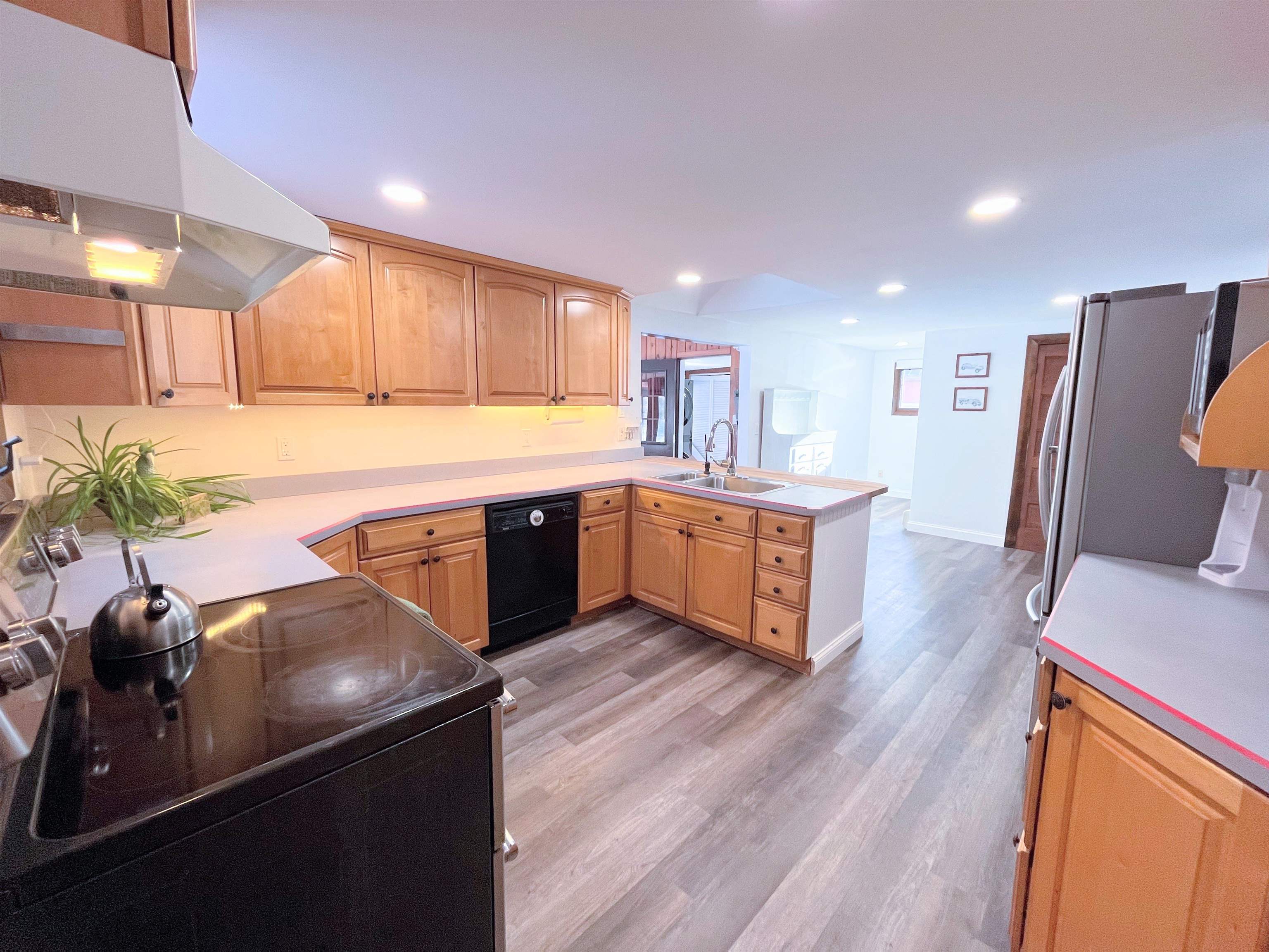 805 Bachelder Road Pembroke, NH 03275 - Photo 8 of 30 Gallery Image 8