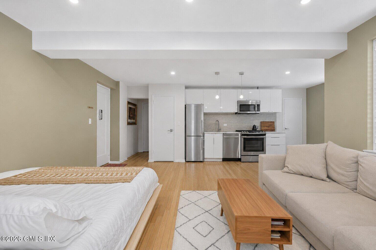 52 Lafayette Place, Unit 1F Greenwich, CT 06830 - Photo 8 of 16 8 - 1F - 52 Lafayette Pl