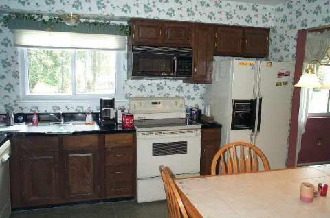 19291 Coachwood Road Riverview, MI 48193 - Photo 2 of 4 697954-1.JPG
