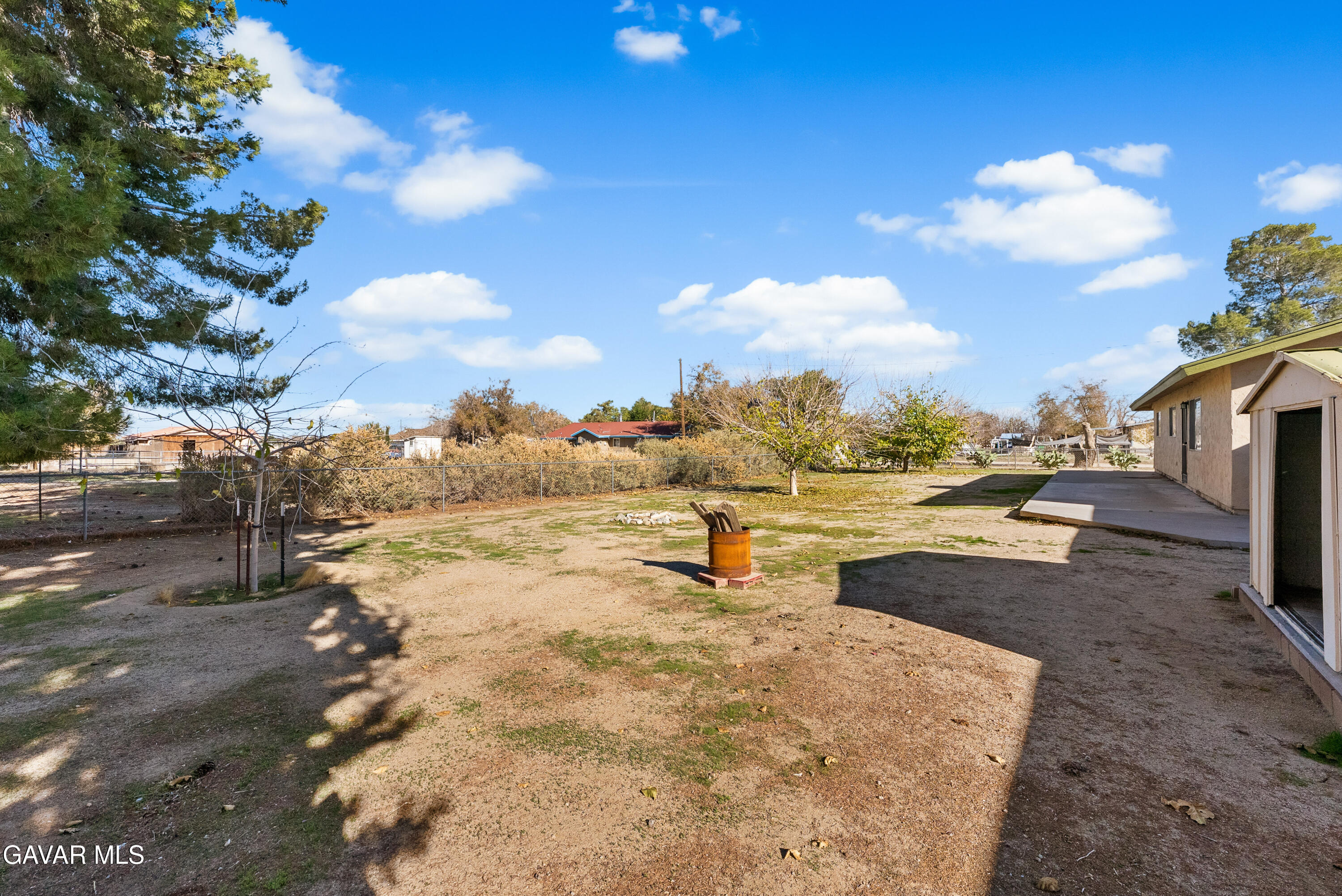 9459 East Ave T 2 Littlerock, CA 93543 - Photo 12 of 54 a view of a backyard of the house