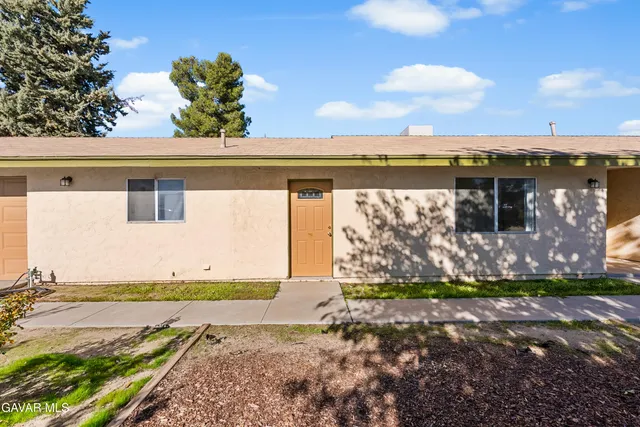 $529,999 | 9459 East Ave T 2, Littlerock, CA 93543