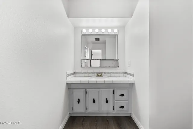 $529,999 | 9459 East Ave T 2, Littlerock, CA 93543