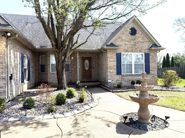$399,900 | 5615 Kiowa Circle, Evansville, IN 47715
