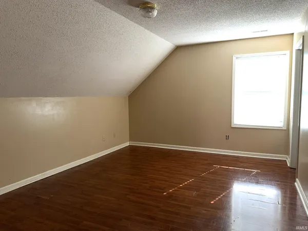 $399,900 | 5615 Kiowa Circle, Evansville, IN 47715