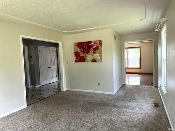 $399,900 | 5615 Kiowa Circle, Evansville, IN 47715