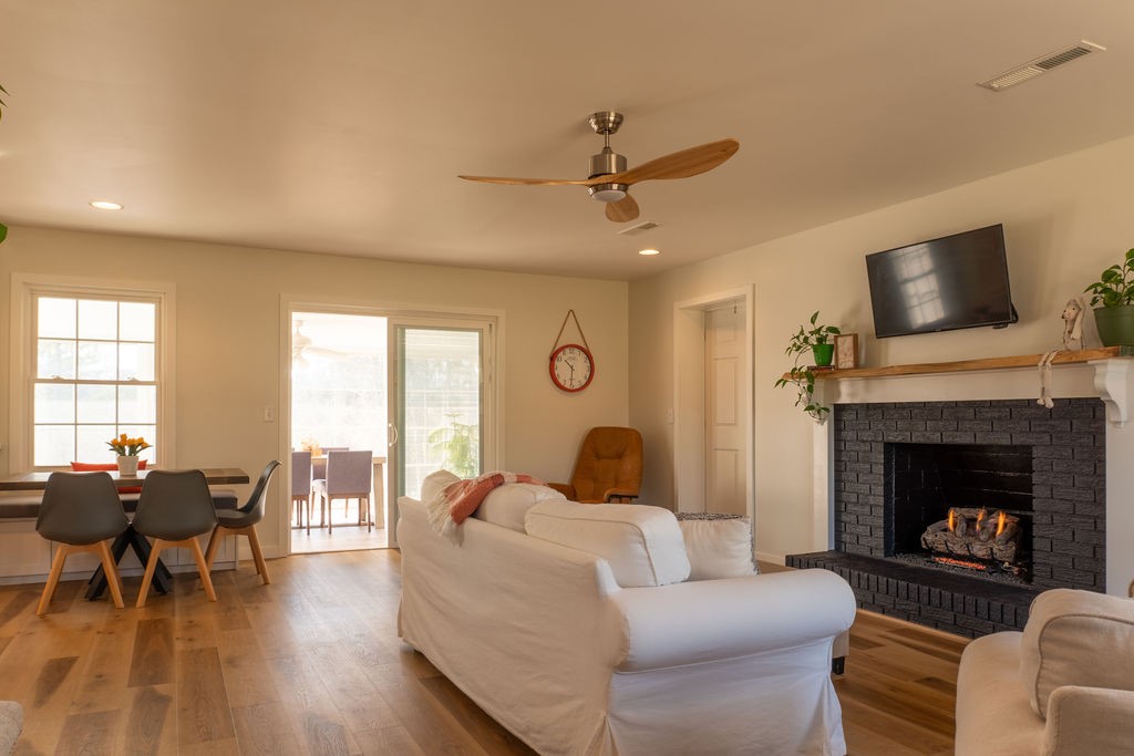 1807 Pearman Dairy Road Anderson, SC 29625 - Photo 5 of 26