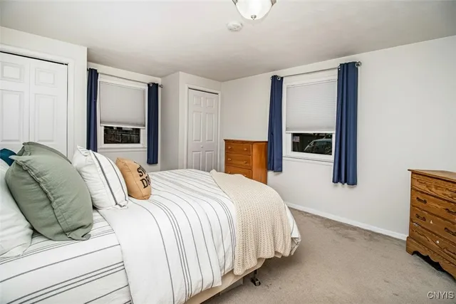 $275,000 | 110 Lynnhaven Drive, Clay, NY 13212