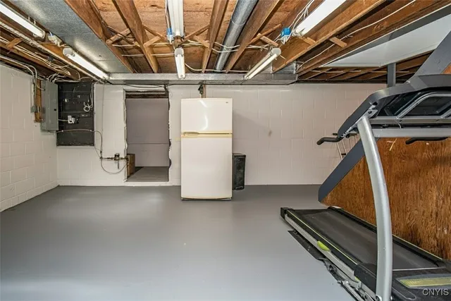 $275,000 | 110 Lynnhaven Drive, Clay, NY 13212