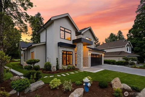 $1,795,000 | 8632 Blue Grouse Way, Blaine, WA 98230
