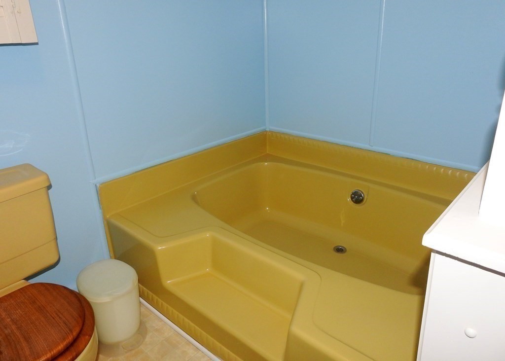 49 Longboat Road Wareham, MA 02576 - Photo 15 of 19 Gallery Image 15