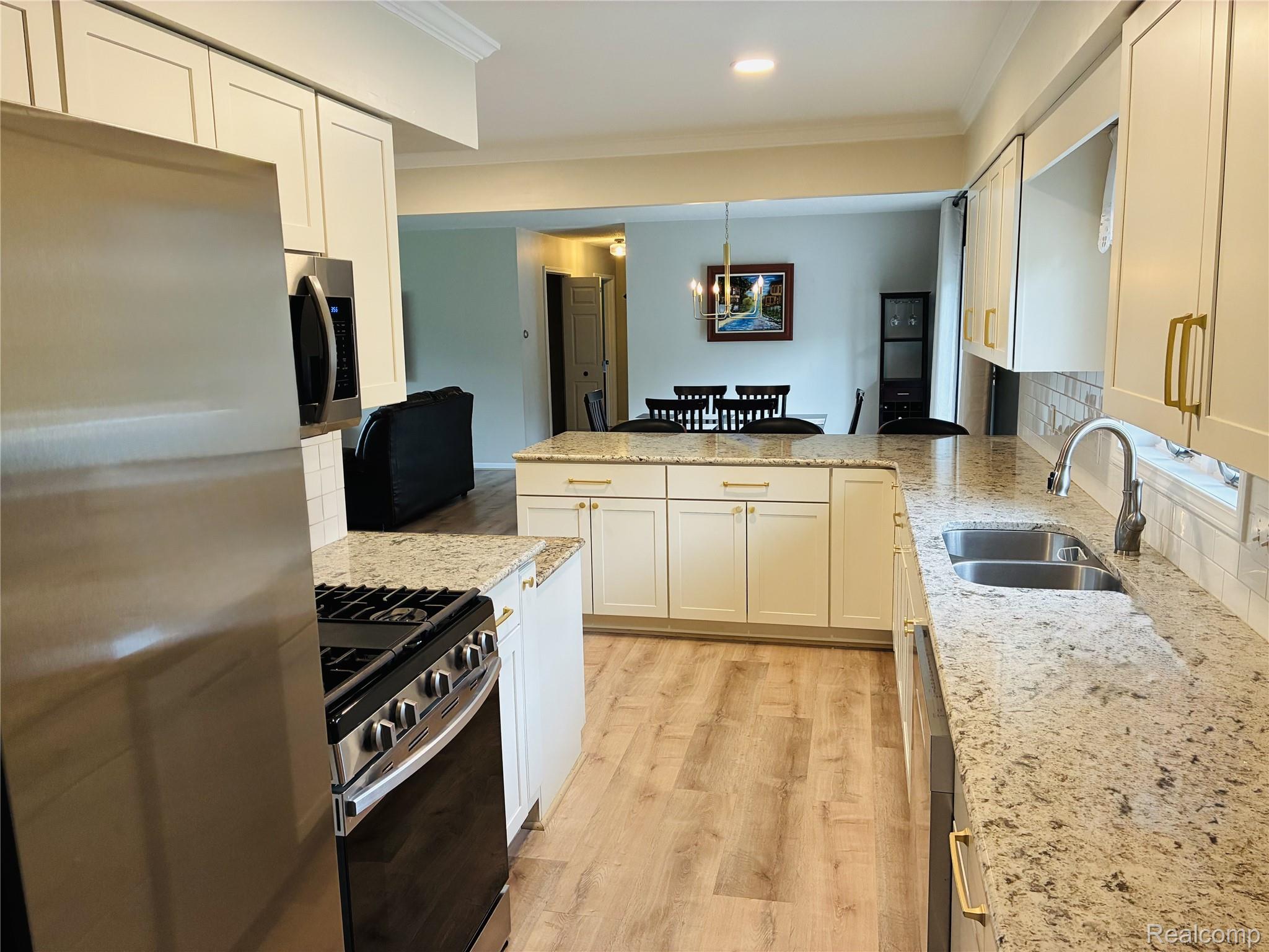 2168 Orchard Beach Road Cheboygan, MI 49721 - Photo 13 of 40 13.jpeg