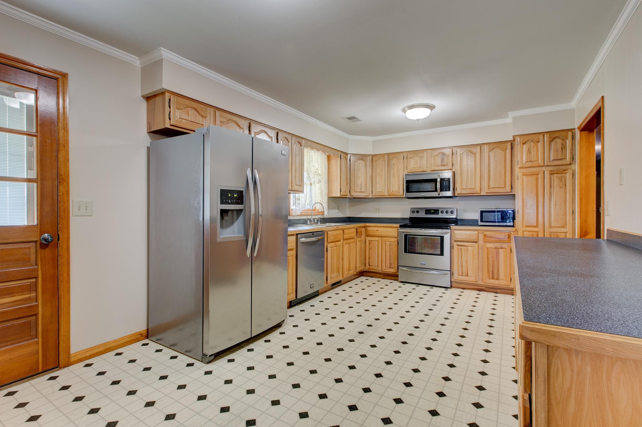 500 Compton Road Jeffersonville, KY 40337 - Photo 13 of 22 DM3A2234_5_6