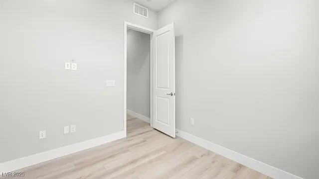 $1,299,900 | 241 Paraggi Bay Drive, Henderson, NV 89011