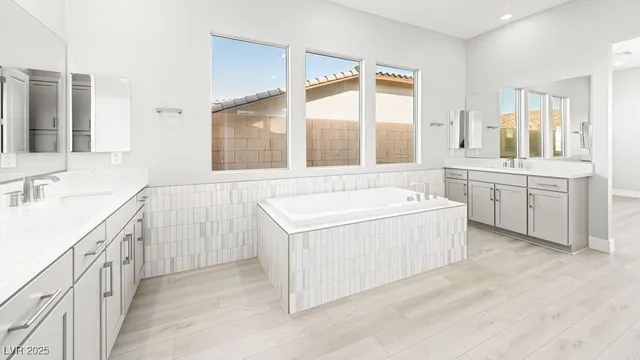 $1,299,900 | 241 Paraggi Bay Drive, Henderson, NV 89011