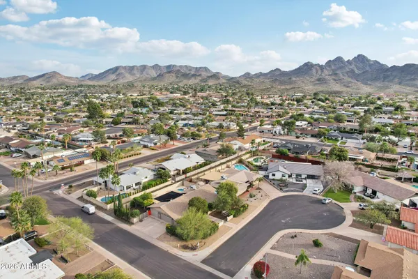 $834,900 | 10049 North 25th Place, Phoenix, AZ 85028