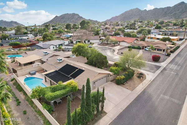 $834,900 | 10049 North 25th Place, Phoenix, AZ 85028