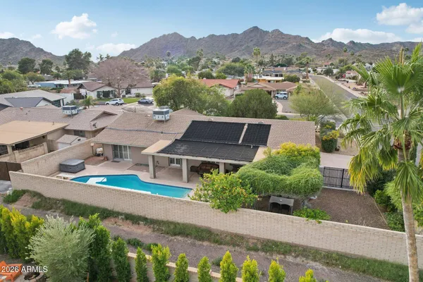 $834,900 | 10049 North 25th Place, Phoenix, AZ 85028