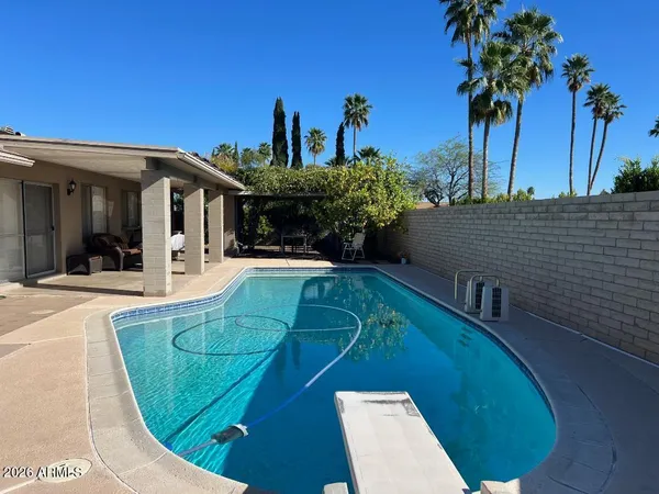 $834,900 | 10049 North 25th Place, Phoenix, AZ 85028