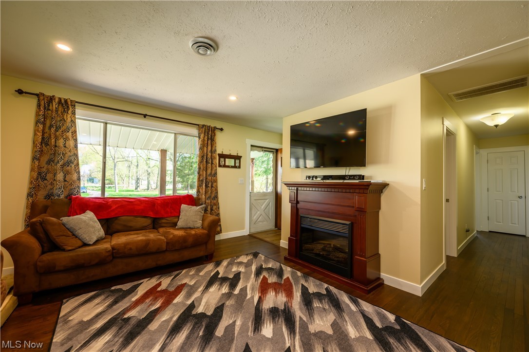 45715 Telegraph Road Elyria, OH 44035 - Photo 13 of 34 Gallery Image 13